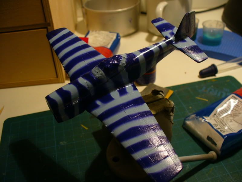 Blu Tack vs. Silly putty FineScale Modeler Essential magazine for